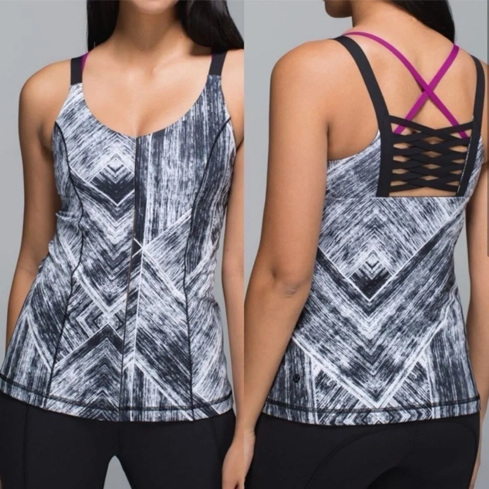 Lululemon Athletica Hot To Street Strappy V Neck Tank Top Black White 6 pullover